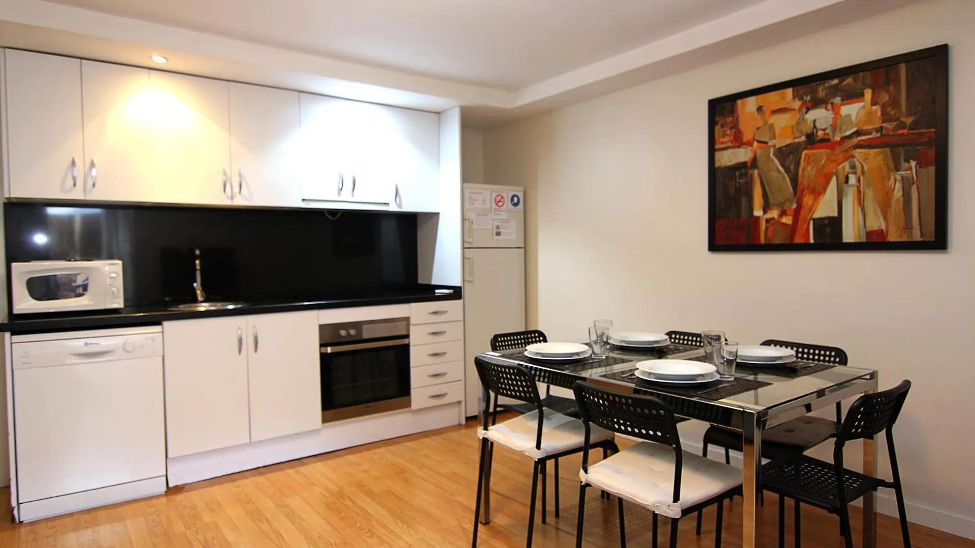 Apartament Homenfun Barcelona Hospital Clinic